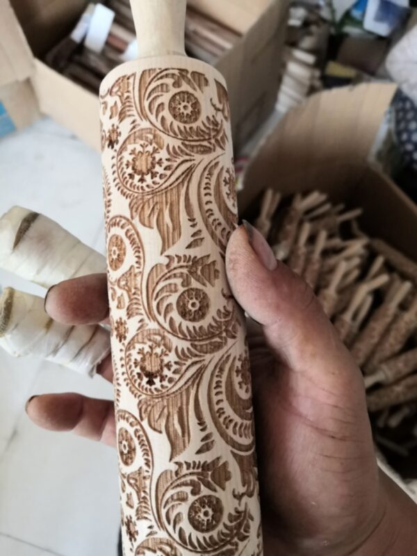 10580552195975.jpg Rolling Pin Christmas Embossing