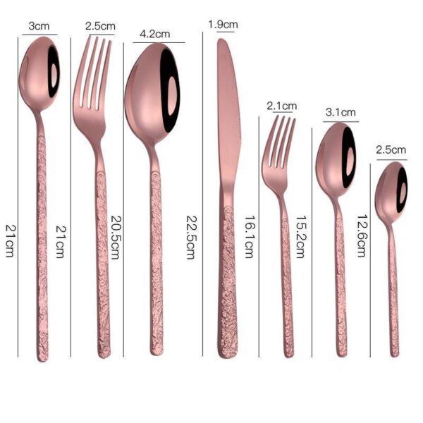 42249ab3-46ba-459a-abe1-68a67dc13952.jpg Embossed Handle Steak Cutlery – Premium Western-Style Utensil Set