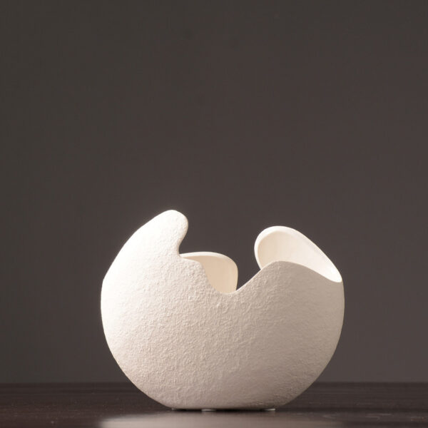 909573831693.jpg Simple white ceramic vase decoration