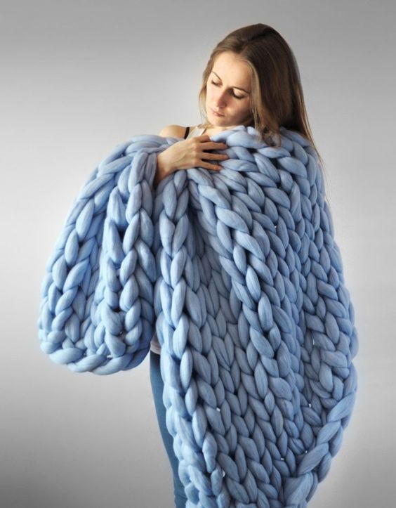 Hand-Woven Woolen Chenille Blanket – Soft Cozy Home Throw