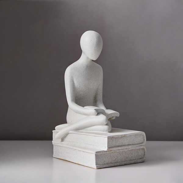 Nordic Abstract Figure Statue – Modern Home Decoration