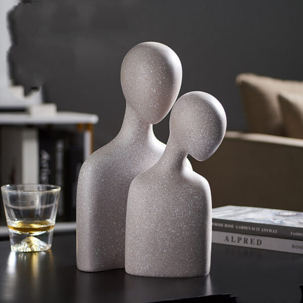 Nordic Abstract Figure Statue – Modern Home Decoration