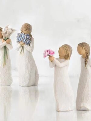 Resin Girl Statue Home Decoration