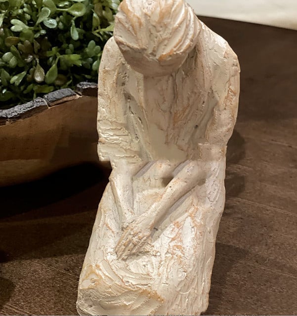 Wood-Like Resin Home Decoration Ornament