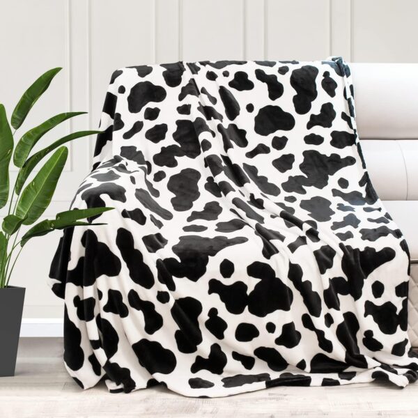 e8c6194b-57d0-452a-a55e-5d487d216bbb.jpg Cow Print Flannel Blanket – Soft Warm Home Throw